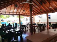 Charming Holiday Lodge - breakfast