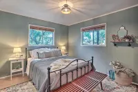 Modern and Unique Cabin with Deck by Lake Gregory! Hotels in Crestline