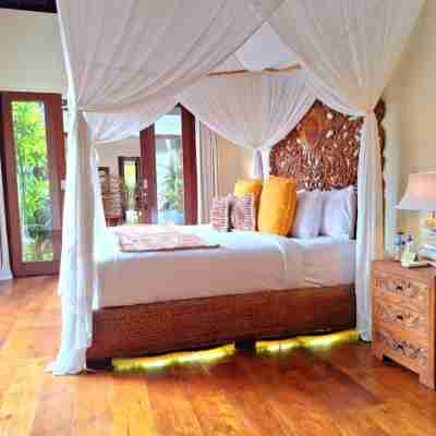 Villa Naty Rooms