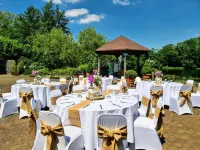 Inn on the Lake Hotels in Gravesend