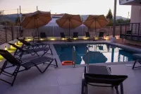 SanGerasimo Villas - Uima-altaat
