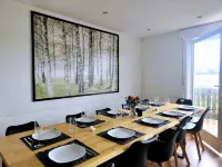 Spacious holiday home with air conditioning in a quiet location - Parkering
