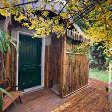 Madeira Park Oceanview Suites Hotel Exterior