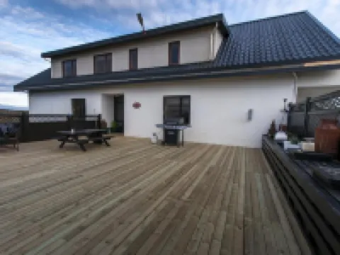 Guesthouse Bitra B&B โรงแรมในเซลฟอส