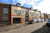 Citystay Living - Dove House - Kitchens