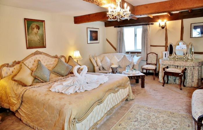 The Inglenook Hotel
