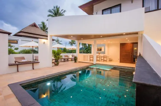 เพนท์เฮ้าส์ ซาวอย