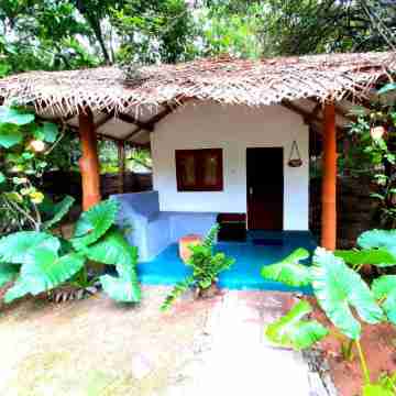 Priya Homestay Kandalama Hotel Exterior