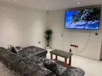Lavish the Marble Apartment Hotels near Cavendish
