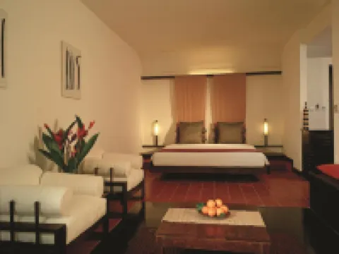 Rainforest Hotels in Pariyaram
