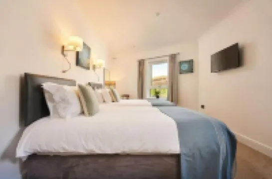 Port William Inn โรงแรมใน