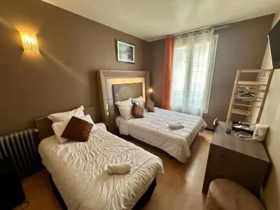 Hotel Victor Hugo Hotels near Gare de Fontenay aux Roses