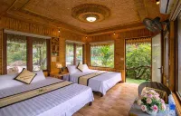 Xuan Son Lakeside Bungalow Hotels in Ninh Nhật