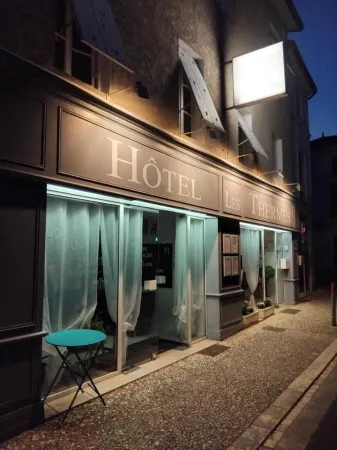 Hôtel les Thermes