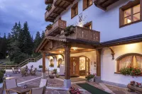 Hotel Chalet Del Sogno Hotels near Miramonti