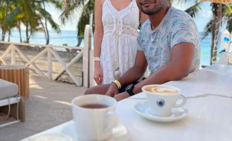 Casa Rosada Beach Front