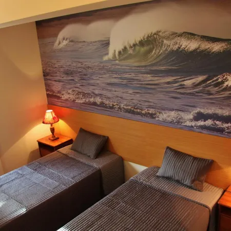 Supertubos Beach Hostel