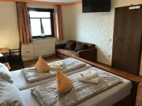 Landhotel Lindenhof Hotels in Grevenbroich