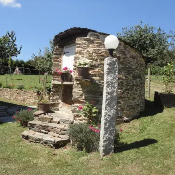 Casa Rural Vila Pomar Отели в г. Рибадео