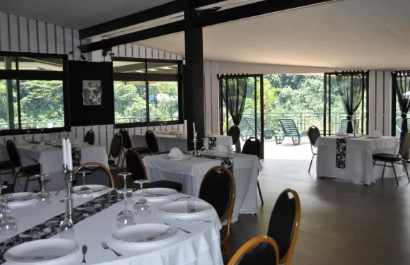 勒雷萊斯德拉瑪羅託酒店