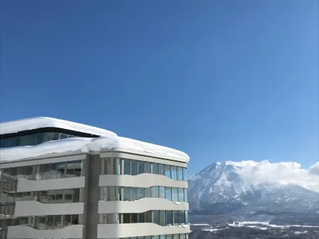 Skye Niseko Отели рядом с достопримечательностью «Hirafukogen Central Park»