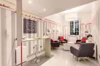 Grand Tour Rome Suites - Liberty Collection - Kitchen