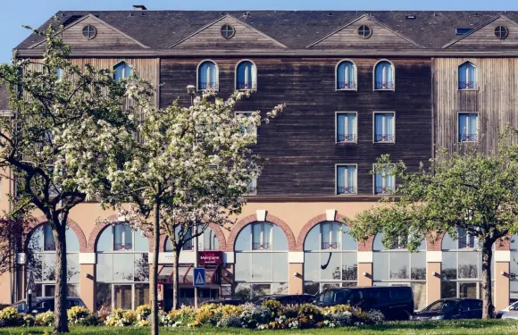 翁弗勒爾美居酒店