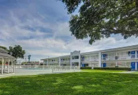 Motel 6 Jacksonville, NC Hotels in Jacksonville