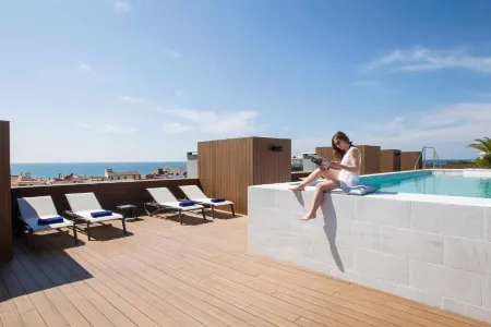 Altafulla Mar Hotel Отели в г. Веспелья-де-Гайя