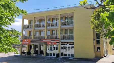 Hotel Giallo Отели рядом с достопримечательностью «Ca' Nova Vigne & Vini»