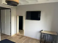Hôtel l'Eau des Collines 11区のホテル
