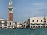 Lions Venice Guest House