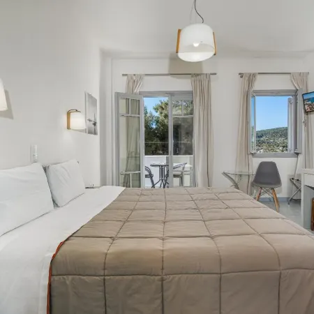 Erato Hotel