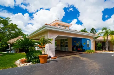 Tropical Beach Resorts - Sarasota