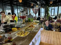 Plum Homestay Hotels in Pa Vi