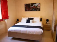 Kenn - 4 bedrooms (sleeps 8+2 kids) Gharb village Hotels in Gharb