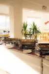 Nomads Hotel - พร้อมอาหารเช้า