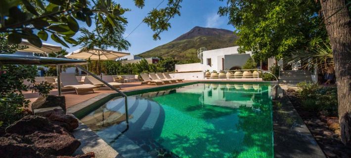 Il Gabbiano Relais in Stromboli Hotels in Lipari
