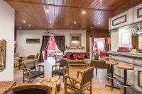 Hotel l'Ecureuil Hotel a Auron