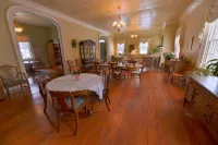 B&B at Oliver Phelps - breakfast