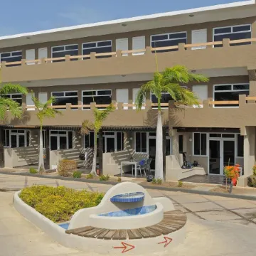 Eden Beach Resort - Bonaire Отели в г. Кралендейк