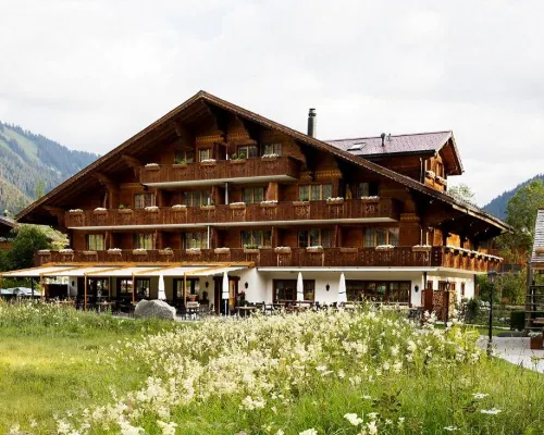 Hotel Alpenland Hotels in Lauenen