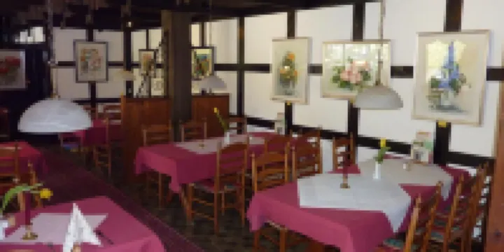 Akzent Hotel Zur Wasserburg - Hotel Garni Bed & Breakfast