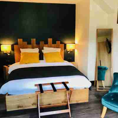 Logis Hôtel Les Ancolies Rooms