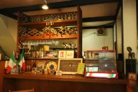 Flower Garden Hotels in Takamori
