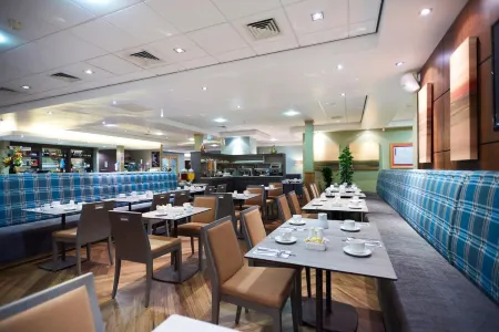 The Warwickshire Hotel and Country Club Отели рядом с достопримечательностью «Уорикский замок»