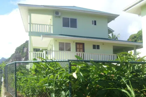Eden Panoramic Hotels in Cerf Island