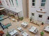 Azade Premier Hotel Hotels near Arasta Bazaar