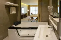 W Suites Hotel