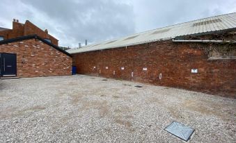 StayCrewe Apartments - Housity